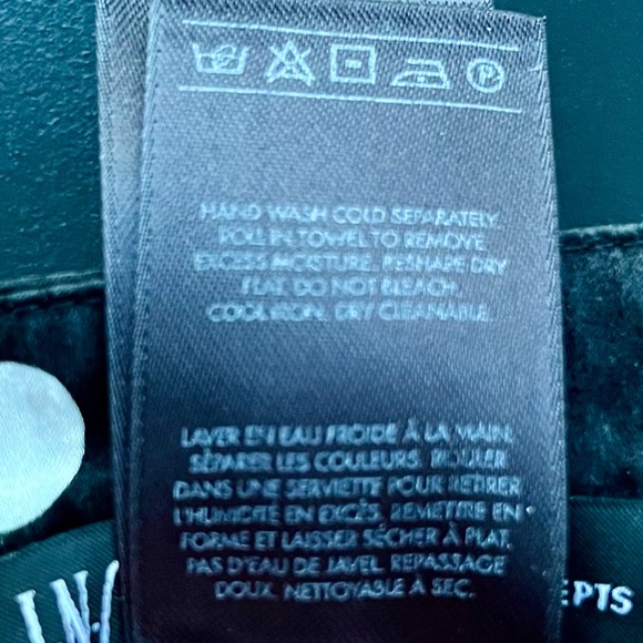 INC International Concepts silk and viscose top - Picture 8 of 8